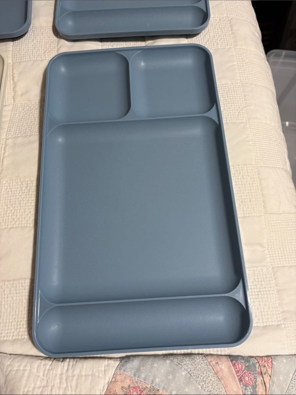 Tupperware Light Blue Four-Compartment Meal Tray - Picture 4 of 14
